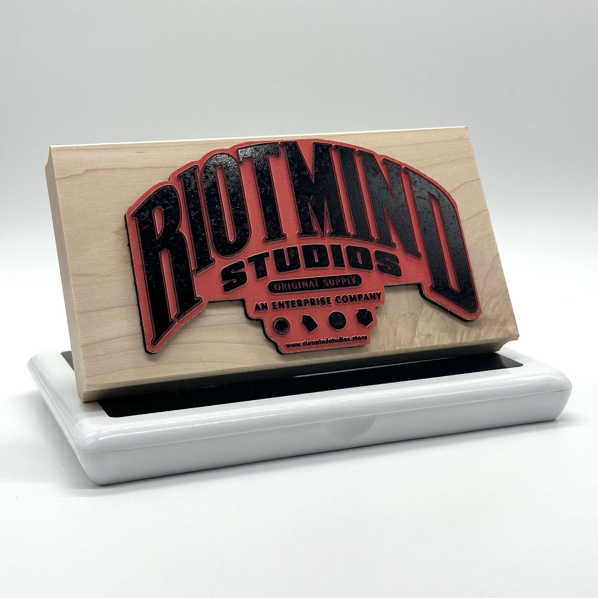 About Us - Riot Mind Studios