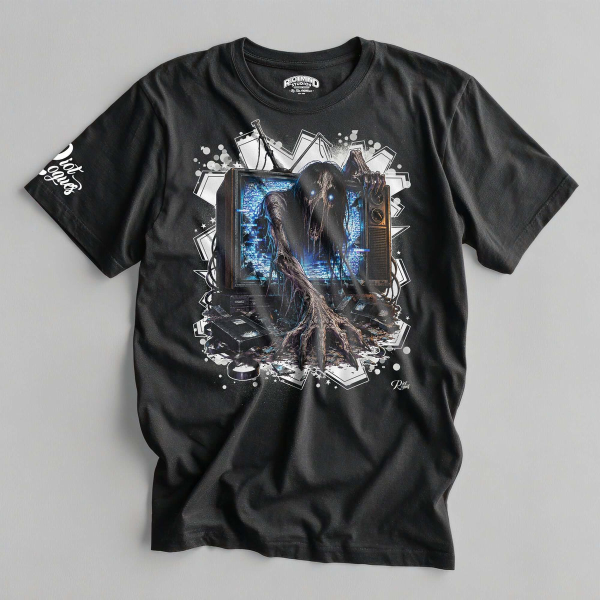 Riot Rogues | Dead Air - Graphic Tee